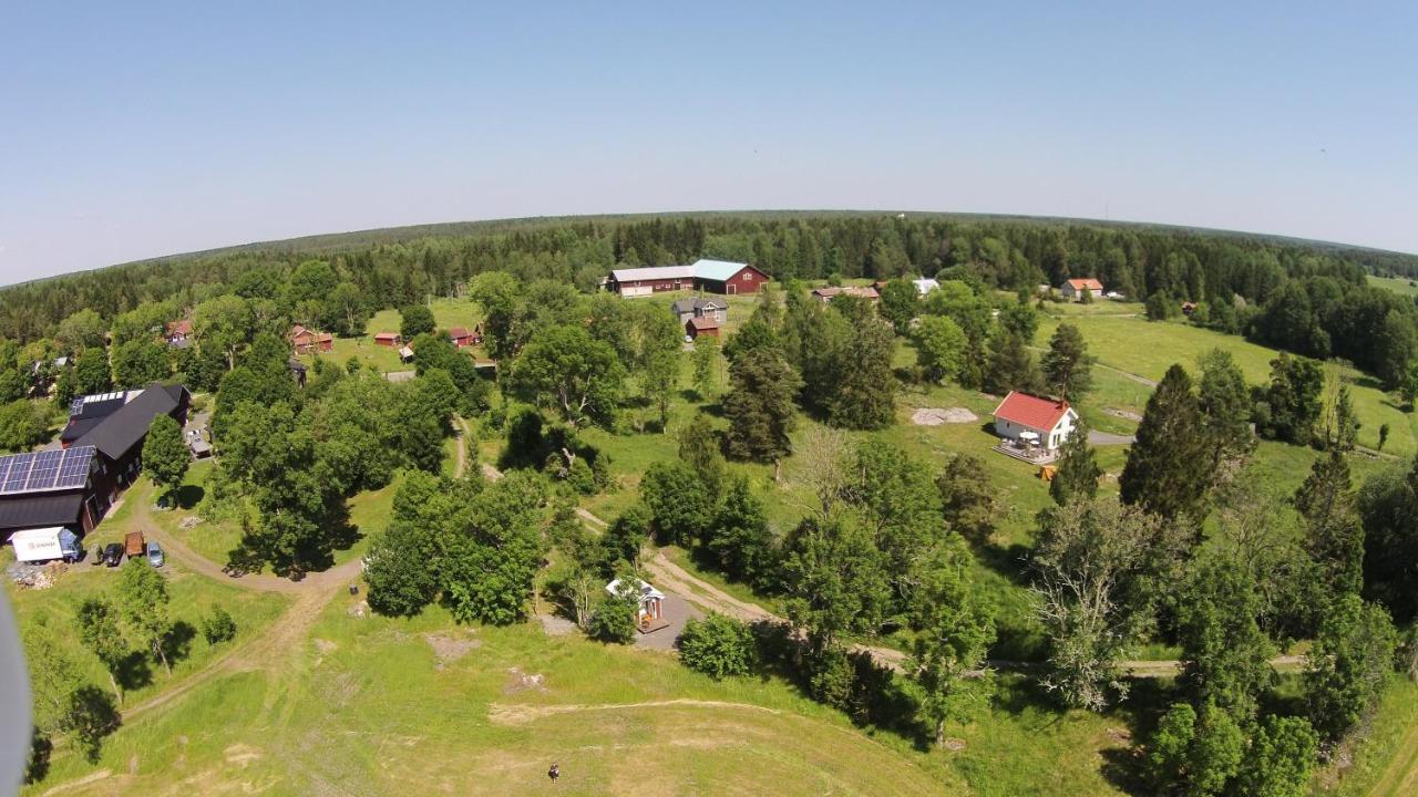 Liten Enklare Klimatsmart Stuga I Roslagen Östhammar 외부 사진